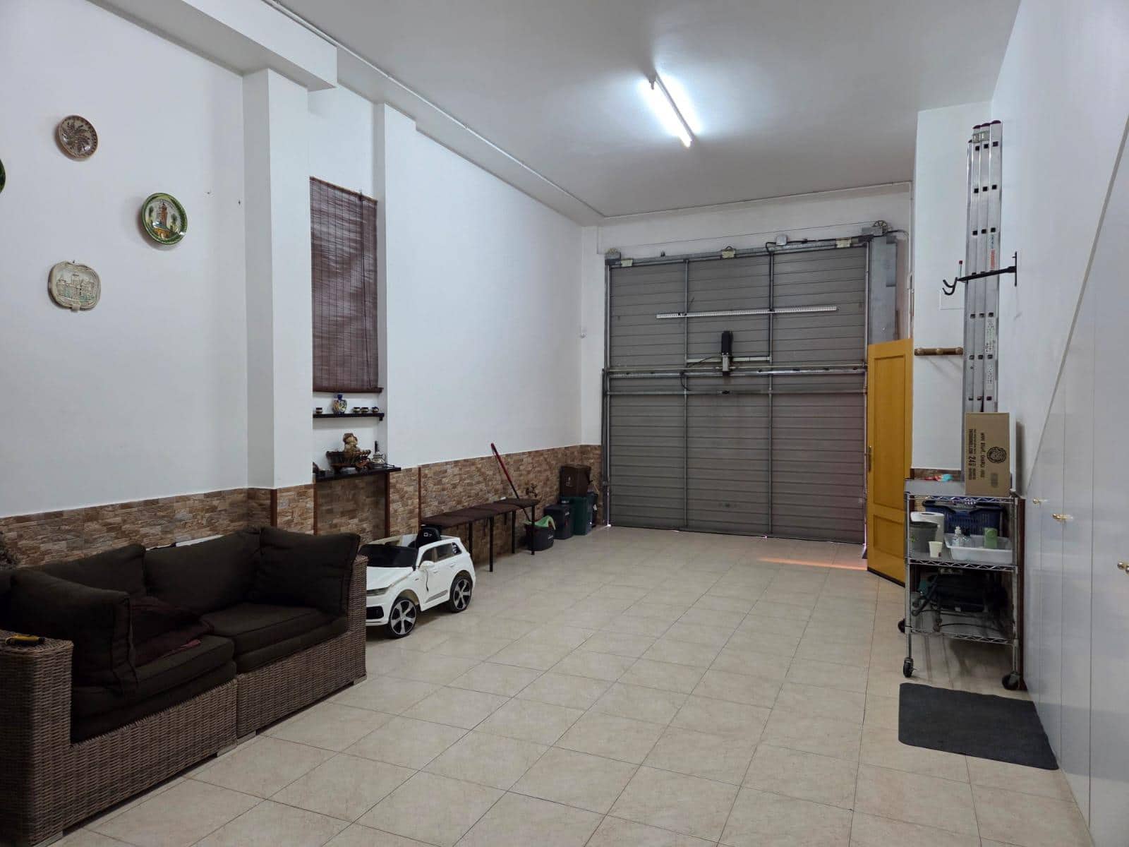 4 sypialnia Dom szeregowy na sprzedaż w Sarria de Ter z garażem - 449 000 € (Ref: 9502587)