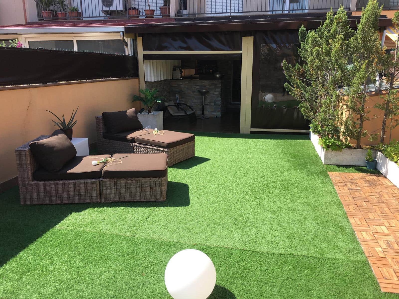 4 sypialnia Dom szeregowy na sprzedaż w Sarria de Ter z garażem - 449 000 € (Ref: 9502587)