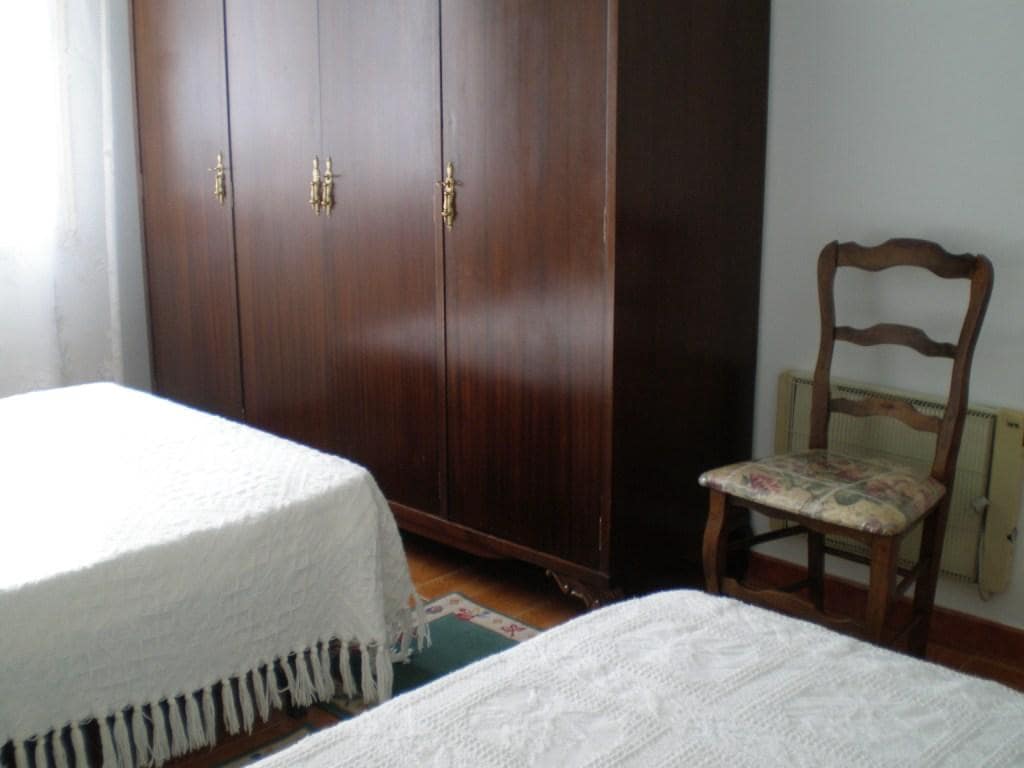 7 soverom Villa til salgs i Viveiro med garasje - € 260 000 (Ref: 9096693)