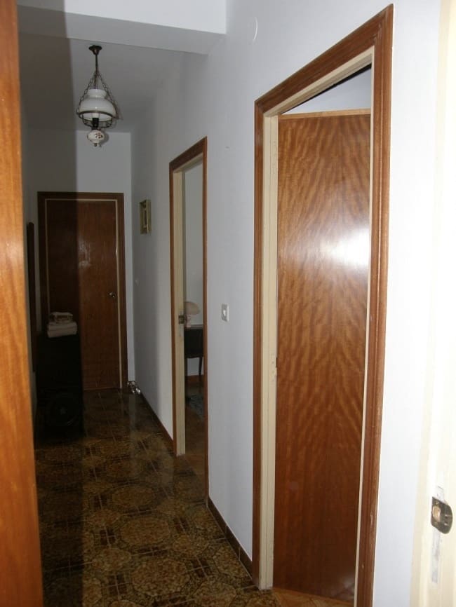 7 soverom Villa til salgs i Viveiro med garasje - € 260 000 (Ref: 9096693)