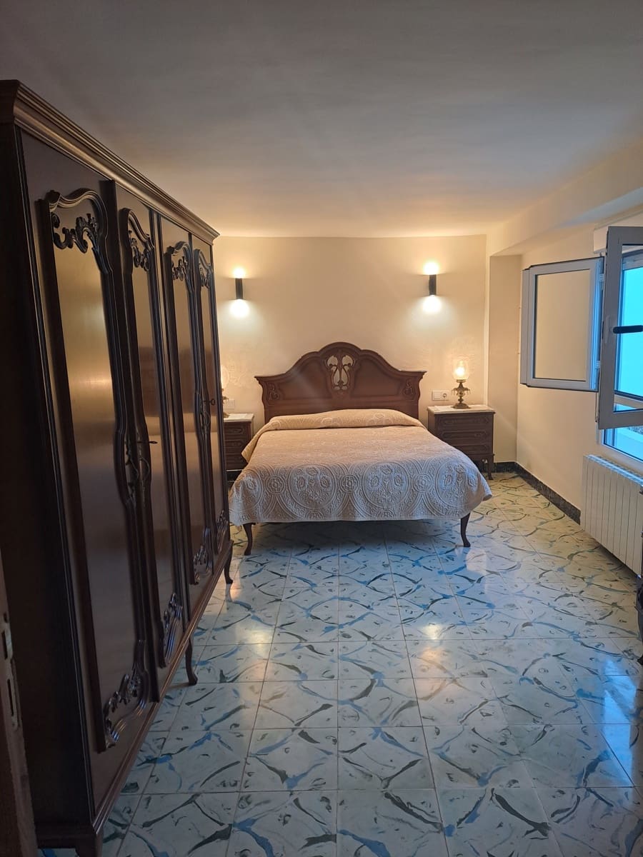 6 bedroom Finca/Country House for sale in Vall de Gallinera with garage - € 225,000 (Ref: 9819751)