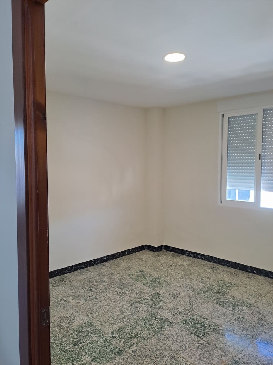 6 bedroom Finca/Country House for sale in Vall de Gallinera with garage - € 225,000 (Ref: 9819751)