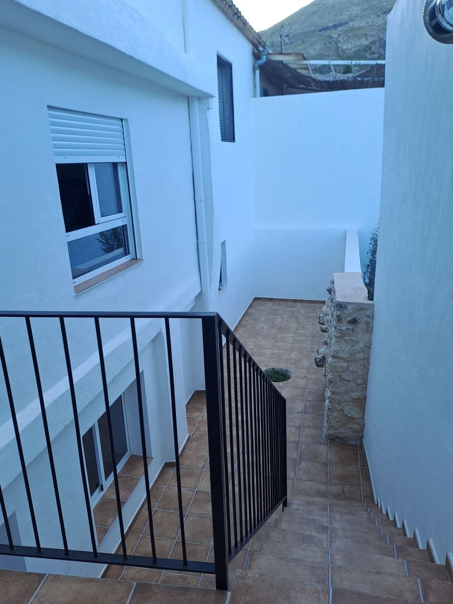 6 bedroom Finca/Country House for sale in Vall de Gallinera with garage - € 225,000 (Ref: 9819751)