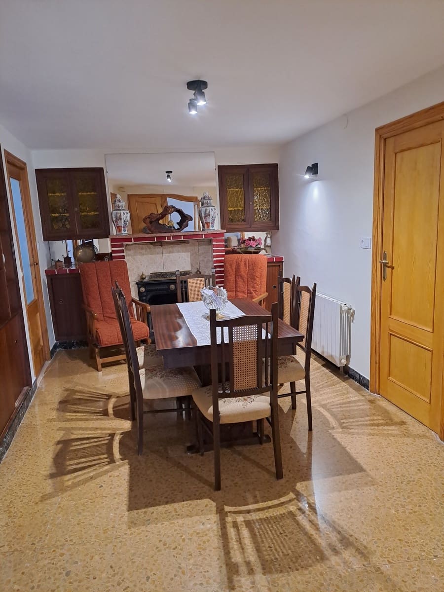 6 bedroom Finca/Country House for sale in Vall de Gallinera with garage - € 225,000 (Ref: 9819751)