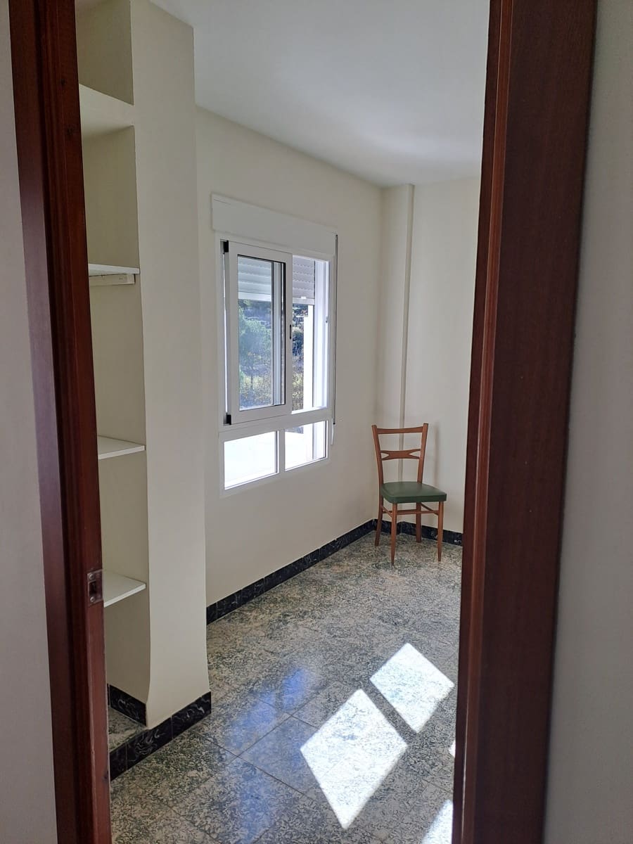 6 bedroom Finca/Country House for sale in Vall de Gallinera with garage - € 225,000 (Ref: 9819751)