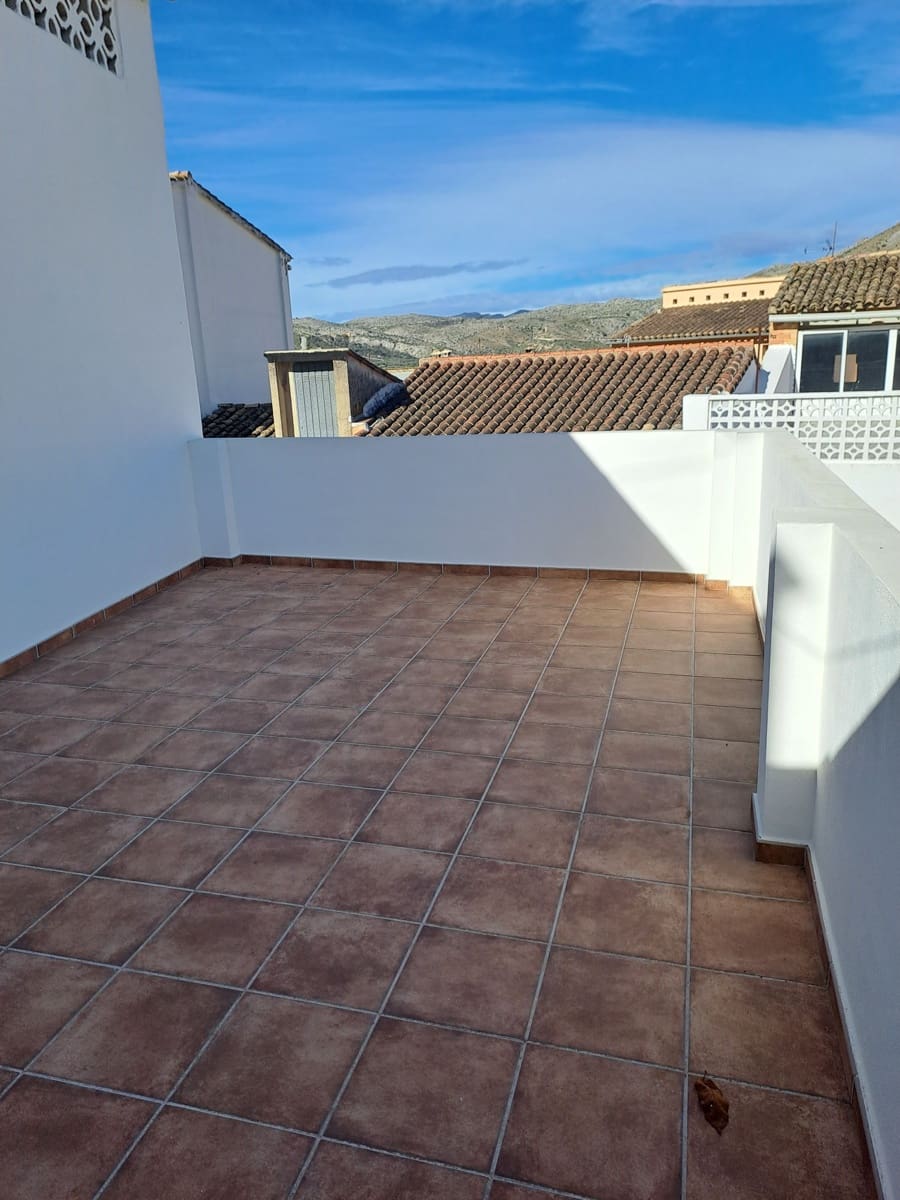 6 bedroom Finca/Country House for sale in Vall de Gallinera with garage - € 225,000 (Ref: 9819751)