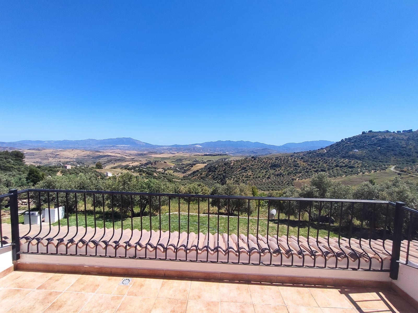 3 sypialnia Finka/Dom wiejski na sprzedaż w Casarabonela z basenem - 645 000 € (Ref: 9095786)