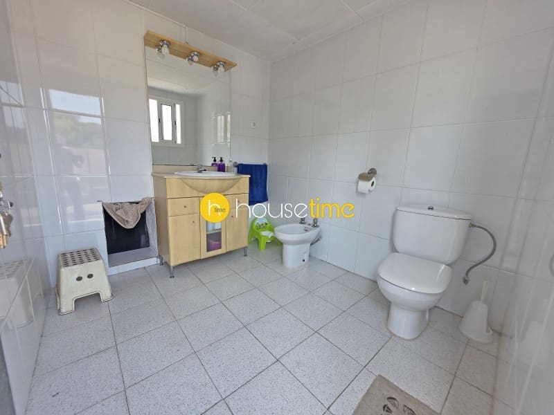 2 bedroom Bungalow for sale in Vilanova del Valles - € 166,000 (Ref: 10011418)