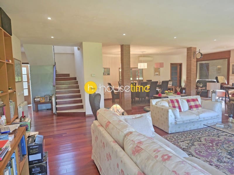 Chalet de 4 habitaciones en Arenys de Munt en venta con garaje - 625.000 € (Ref: 10061960)