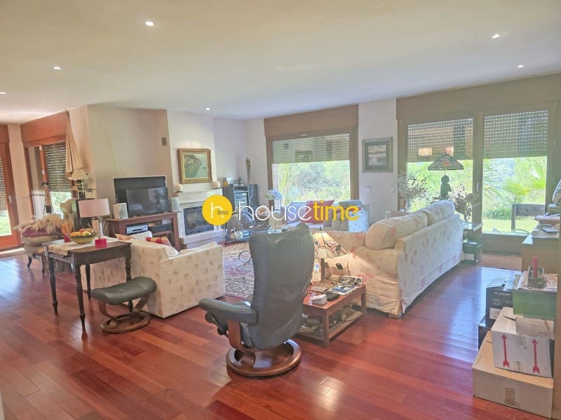 Chalet de 4 habitaciones en Arenys de Munt en venta con garaje - 625.000 € (Ref: 10061960)