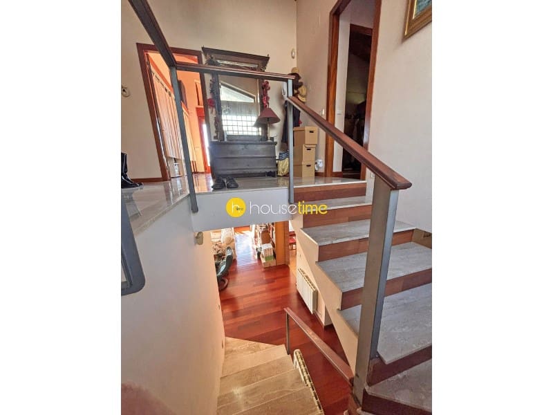 Chalet de 4 habitaciones en Arenys de Munt en venta con garaje - 625.000 € (Ref: 10061960)