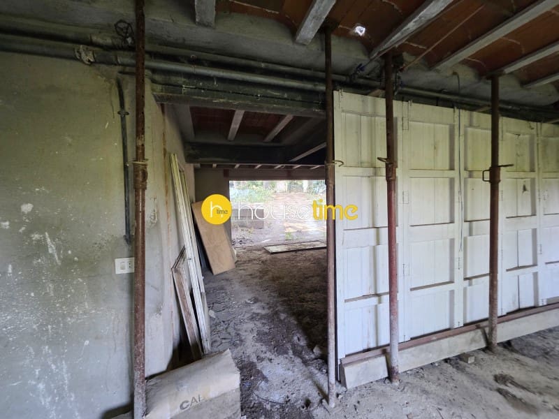 6 bedroom Villa for sale in Vilanova del Valles with garage - € 400,000 (Ref: 10061961)