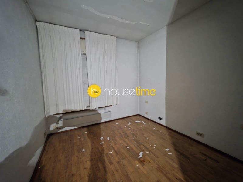 6 bedroom Villa for sale in Vilanova del Valles with garage - € 400,000 (Ref: 10061961)
