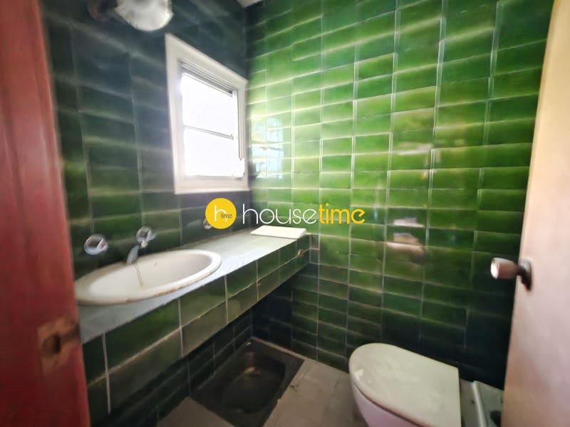 6 bedroom Villa for sale in Vilanova del Valles with garage - € 400,000 (Ref: 10061961)