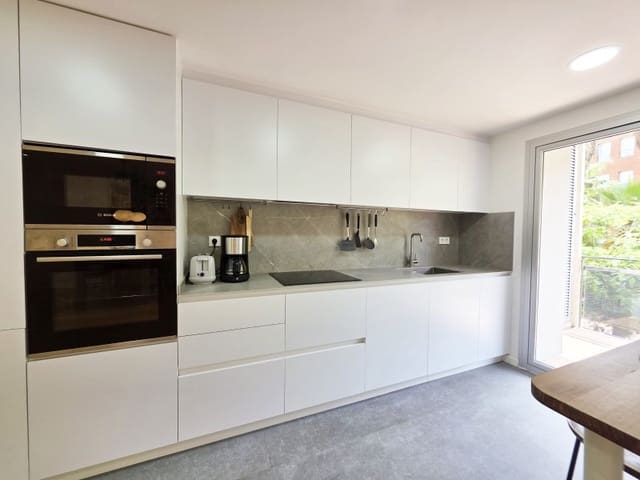 3 quarto Apartamento para arrendar em Mataró com garagem - 1 500 € (Ref: 10094464)