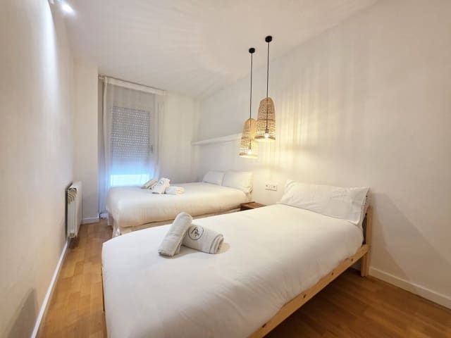 3 quarto Apartamento para arrendar em Mataró com garagem - 1 500 € (Ref: 10094464)