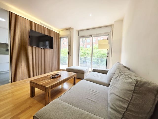 3 quarto Apartamento para arrendar em Mataró com garagem - 1 500 € (Ref: 10094464)