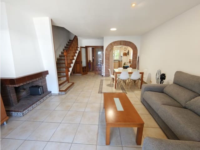 3 Zimmer Apartment zu vermieten in Cabrera de Mar mit Pool Garage - 1.900 € (Ref: 10100149)