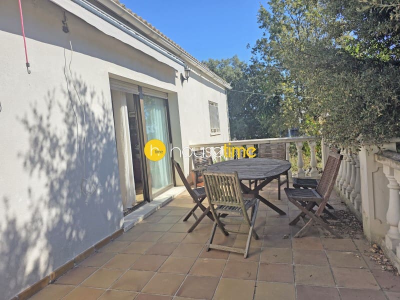 3 bedroom Villa for sale in La Roca del Valles with garage - € 467,000 (Ref: 10102464)