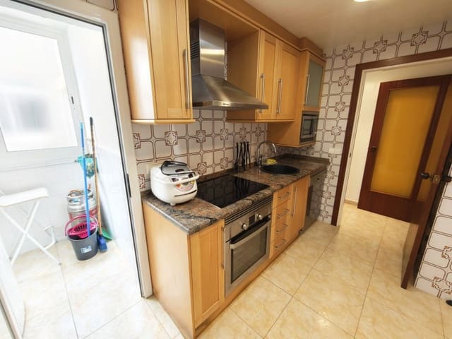 2 soverom Leilighet til leie i Malgrat de Mar - € 1 200 (Ref: 10109613)