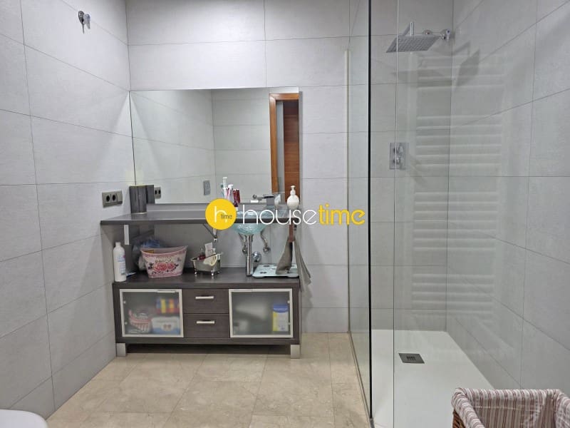 8 bedroom Villa for sale in Mataro with pool garage - € 1,037,000 (Ref: 10129299)