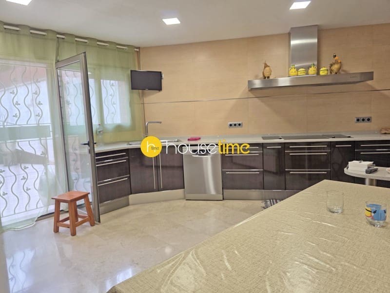 8 bedroom Villa for sale in Mataro with pool garage - € 1,037,000 (Ref: 10129299)