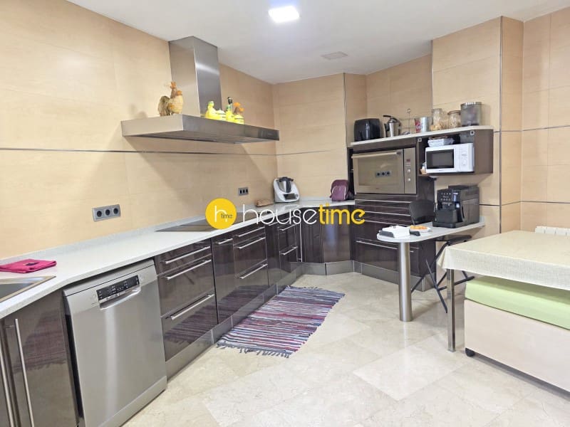 8 bedroom Villa for sale in Mataro with pool garage - € 1,037,000 (Ref: 10129299)