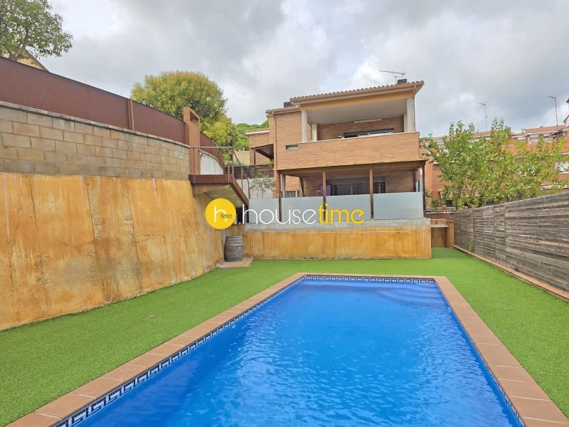 8 bedroom Villa for sale in Mataro with pool garage - € 1,037,000 (Ref: 10129299)