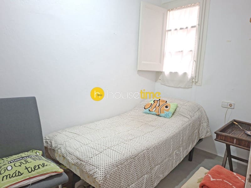 4 bedroom Flat for sale in Calella with garage - € 395,000 (Ref: 10131667)