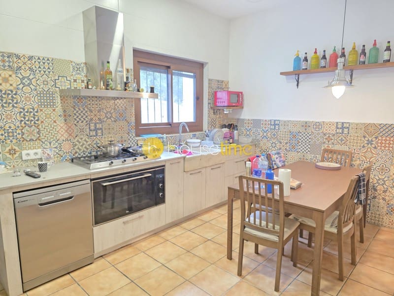 6 chambre Finca/Maison de Campagne à vendre à Llinars del Valles avec piscine garage - 725 000 € (Ref: 10157680)