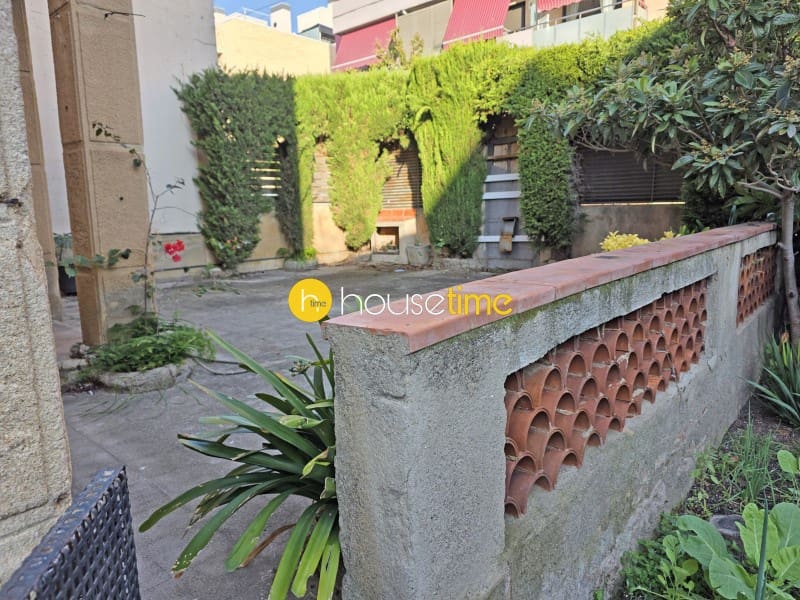 Byggegrund til salg i Badalona - € 900.000 (Ref: 10159514)