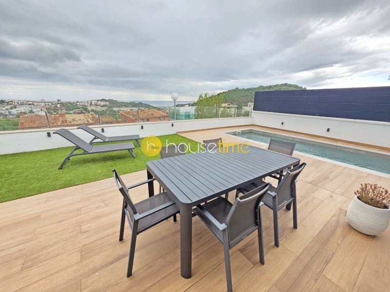 4 camera da letto Villetta Bifamiliare in vendita in Tiana con piscina garage - 1.250.000 € (Rif: 10161471)