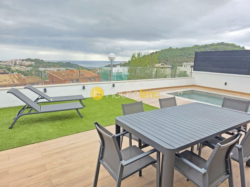 4 camera da letto Villetta Bifamiliare in vendita in Tiana con piscina garage - 1.250.000 € (Rif: 10161471)