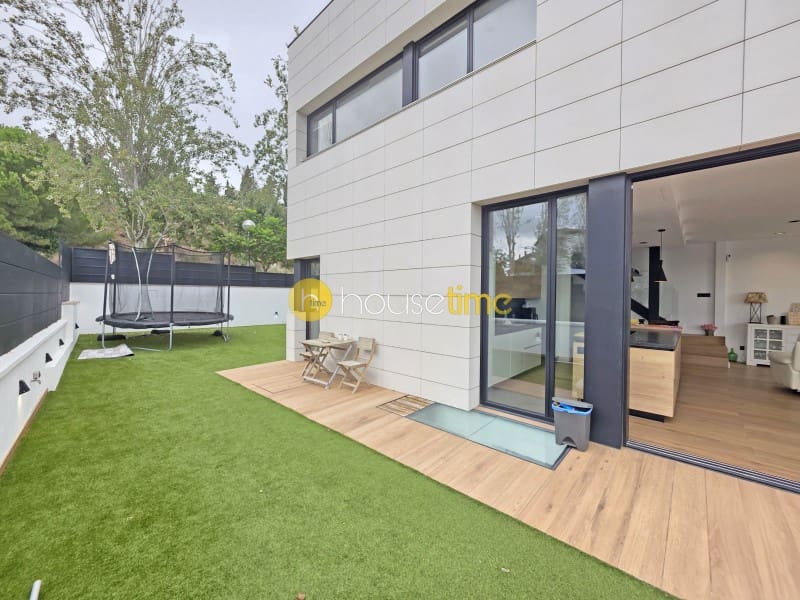 4 camera da letto Villetta Bifamiliare in vendita in Tiana con piscina garage - 1.250.000 € (Rif: 10161471)