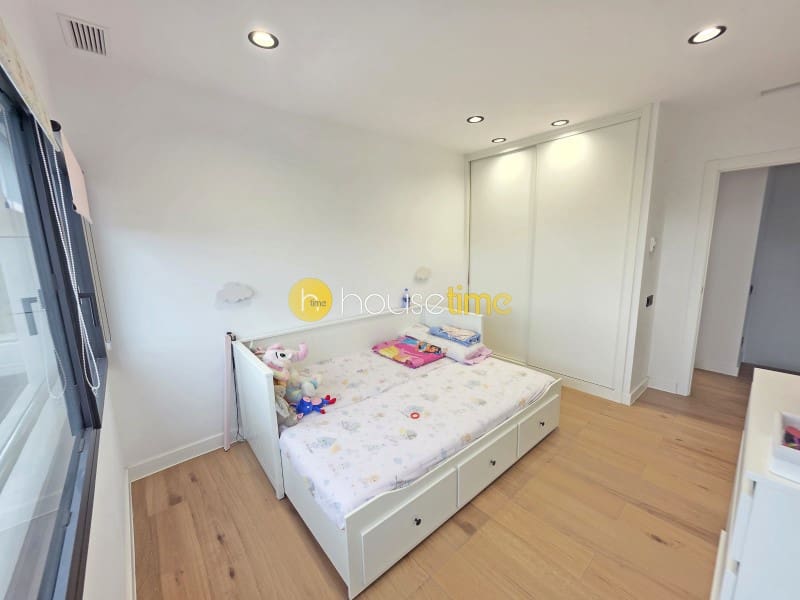 4 camera da letto Villetta Bifamiliare in vendita in Tiana con piscina garage - 1.250.000 € (Rif: 10161471)