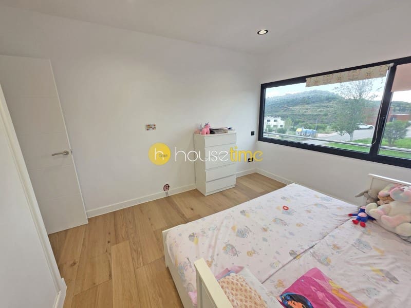 4 camera da letto Villetta Bifamiliare in vendita in Tiana con piscina garage - 1.250.000 € (Rif: 10161471)