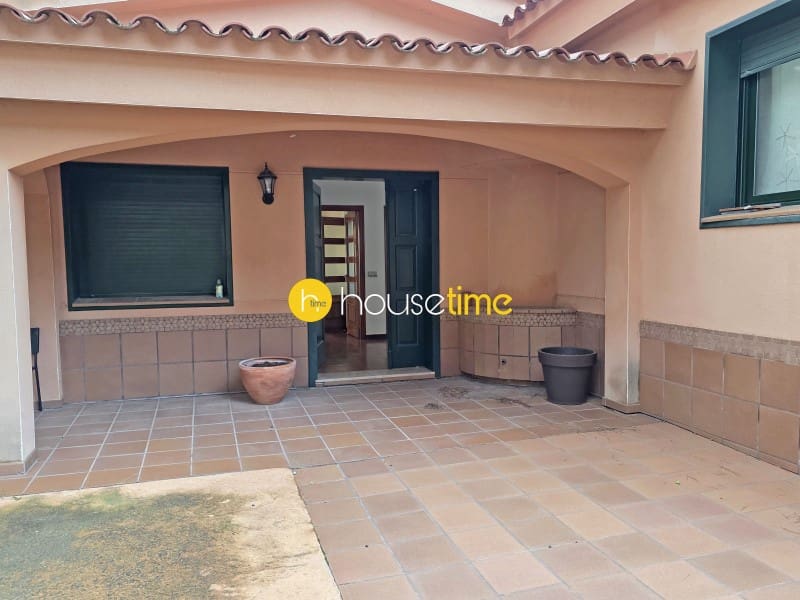 5 sypialnia Willa na sprzedaż w Lloret de Mar z basenem garażem - 685 000 € (Ref: 10171452)