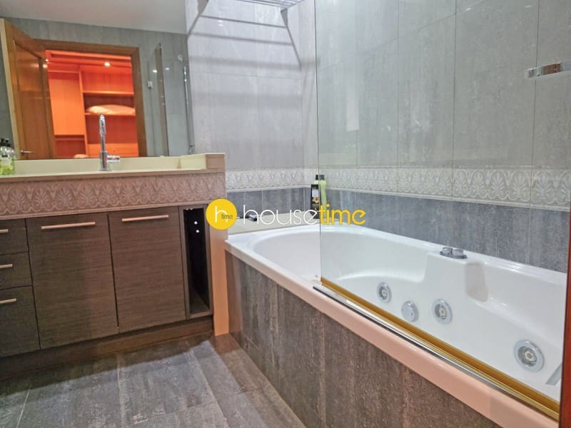 5 sypialnia Willa na sprzedaż w Lloret de Mar z basenem garażem - 685 000 € (Ref: 10171452)