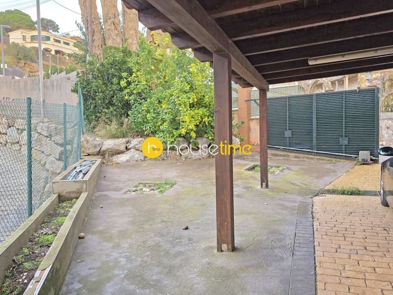 5 sypialnia Willa na sprzedaż w Lloret de Mar z basenem garażem - 685 000 € (Ref: 10171452)