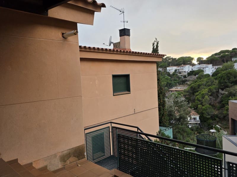 5 sypialnia Willa na sprzedaż w Lloret de Mar z basenem garażem - 685 000 € (Ref: 10171452)