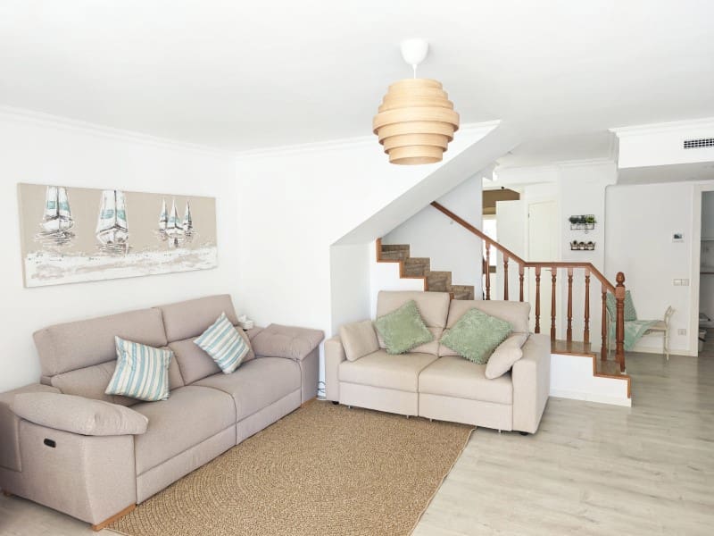 Apartamento de 4 habitaciones en Vilassar de Mar en alquiler con piscina garaje - 1.800 € (Ref: 10173732)