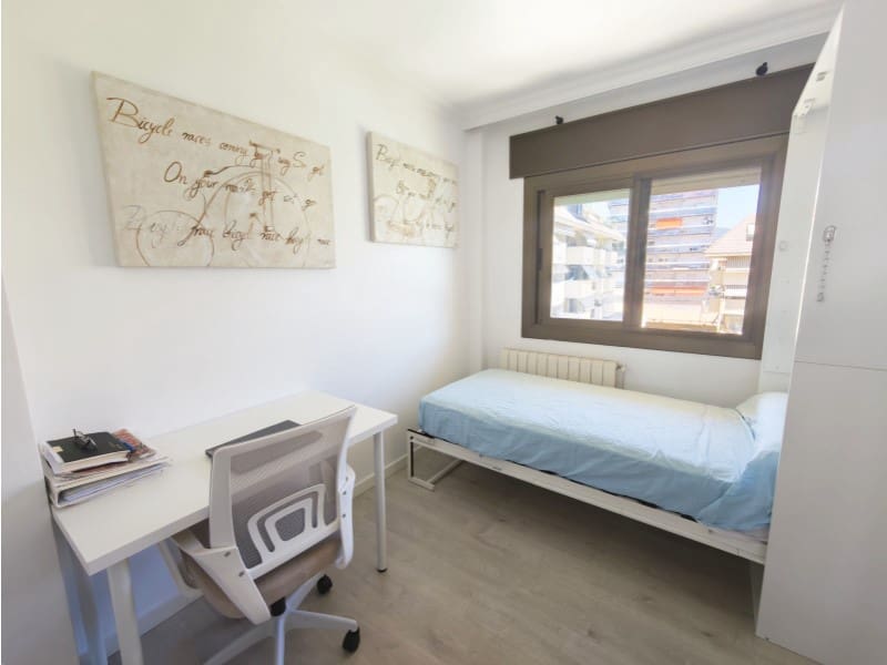 Apartamento de 4 habitaciones en Vilassar de Mar en alquiler con piscina garaje - 1.800 € (Ref: 10173732)