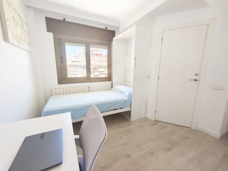 Apartamento de 4 habitaciones en Vilassar de Mar en alquiler con piscina garaje - 1.800 € (Ref: 10173732)