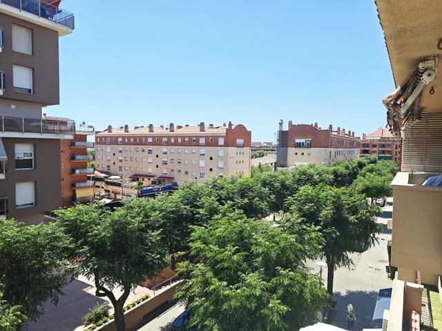 4 quarto Apartamento para arrendar em Vilassar de Mar com piscina garagem - 1 800 € (Ref: 10173732)