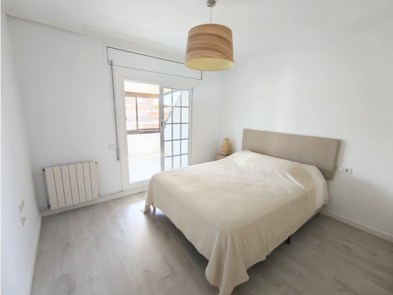 Apartamento de 4 habitaciones en Vilassar de Mar en alquiler con piscina garaje - 1.800 € (Ref: 10173732)