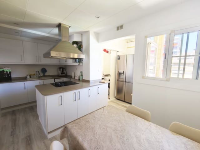 4 quarto Apartamento para arrendar em Vilassar de Mar com piscina garagem - 1 800 € (Ref: 10173732)