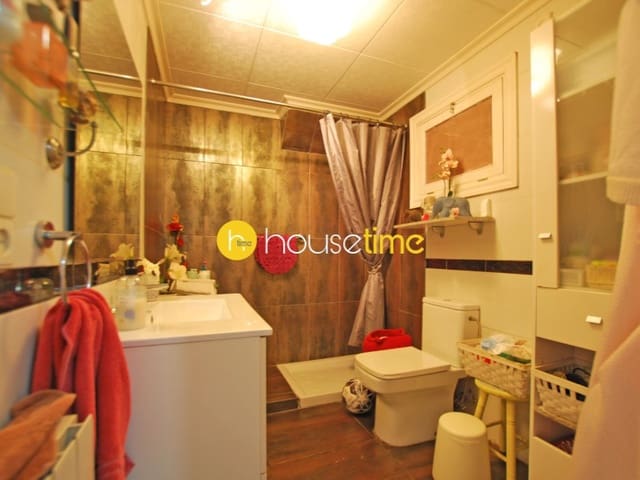 5 chambre Maison de Ville à vendre à Canet de Mar avec garage - 399 000 € (Ref: 9458625)