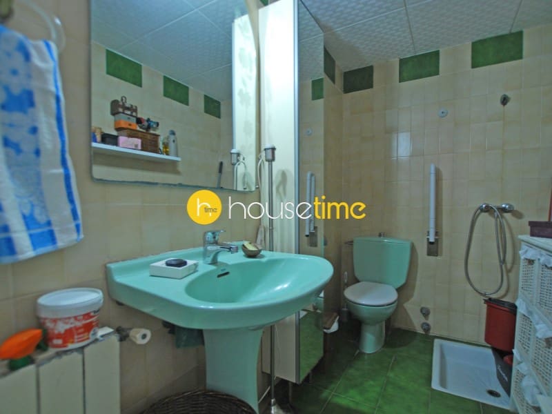 5 chambre Maison de Ville à vendre à Canet de Mar avec garage - 399 000 € (Ref: 9458625)