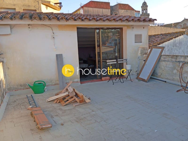 5 chambre Maison de Ville à vendre à Canet de Mar avec garage - 399 000 € (Ref: 9458625)