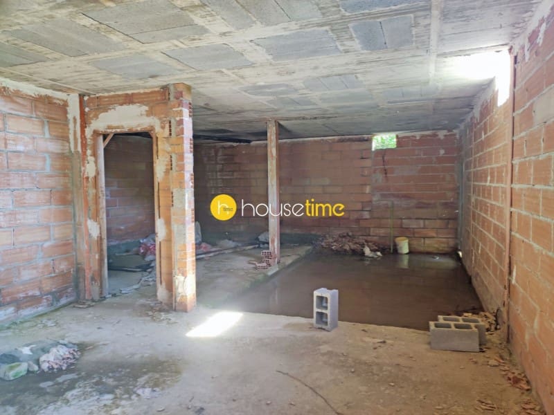 Chalet de 4 habitaciones en Alella en venta con garaje - 475.000 € (Ref: 9458626)